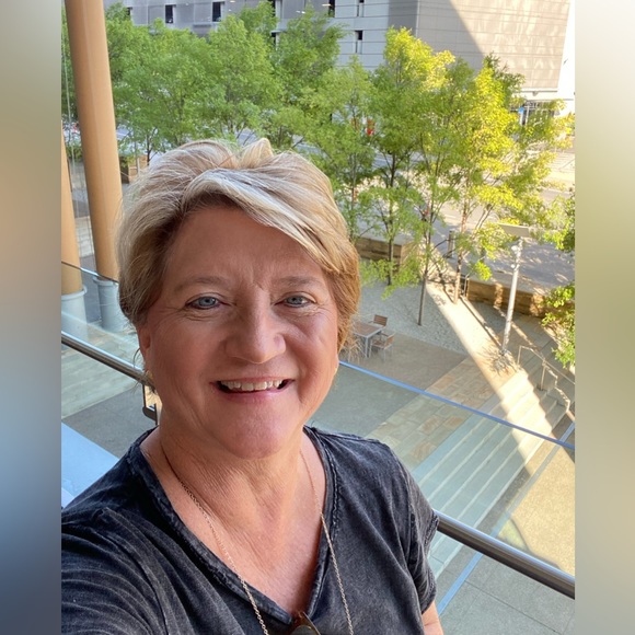 Meet your Posher, - Picture 3 of 3